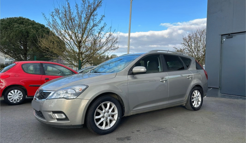 Kia ceed break 1.6 crdi 115 ch complet